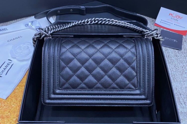 Túi Chanel Le Boy Small Black Caviar SHW Best Sale với thiết kế tinh tế