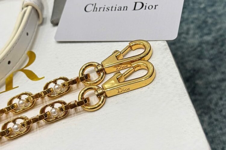 Túi Dior Mini Ange Bag White Macrocannage Lambskin Trắng S26 Best Sale
