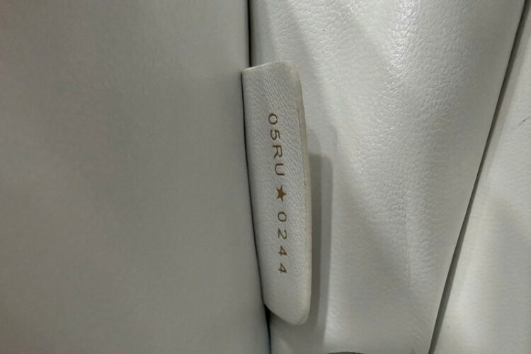 Túi Dior Mini Ange Bag White Macrocannage Lambskin Trắng S26 Best Sale đẹp và sang trọng.