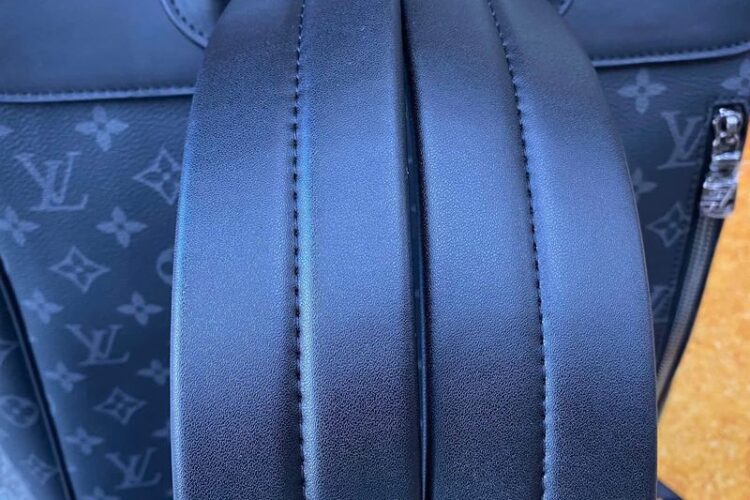 Ba Lô LV Steamer Backpack Black Grey chi tiết sang trọng
